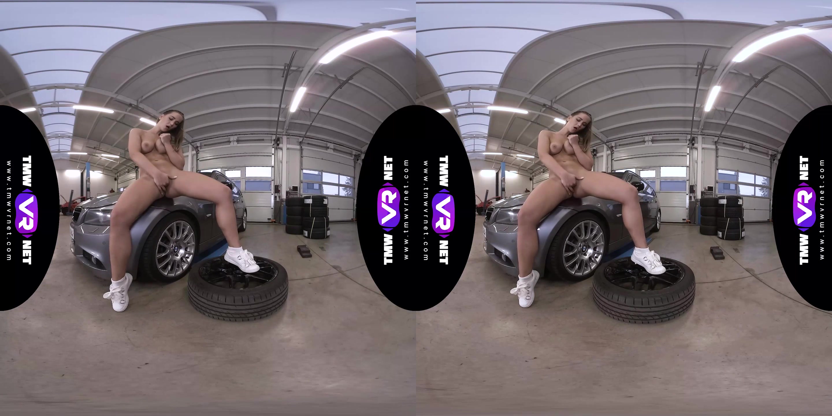 Naomi Bennet - Hot Babe Gets Naked