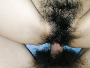 撩妹骚男出租房与身材苗条公司文员长发女友无套啪啪啪近距离拍阳具进出搞出好多爱液内射中出对白淫荡