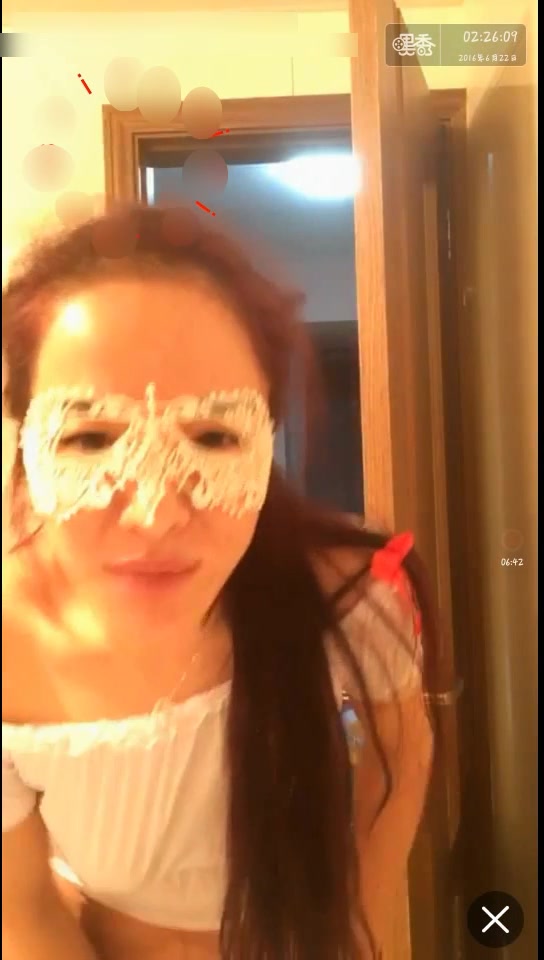 宅男撸管福利AU直播大秀仔细看妹子长得像美女X琪