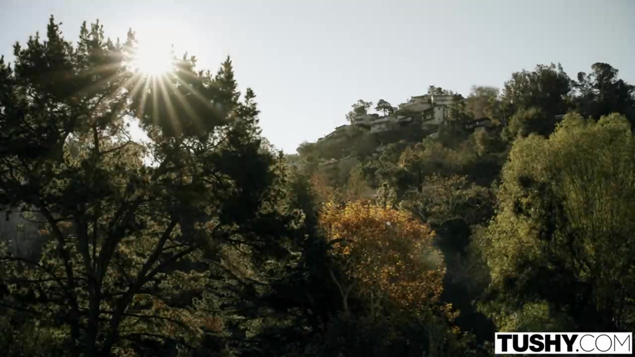 度假遇到这样的尤物女神肯定鸡动受不了勾搭狠操把玩肉肉爽的不行 妹子顶级高质量有颜有身材搞肾虚啊720P高清