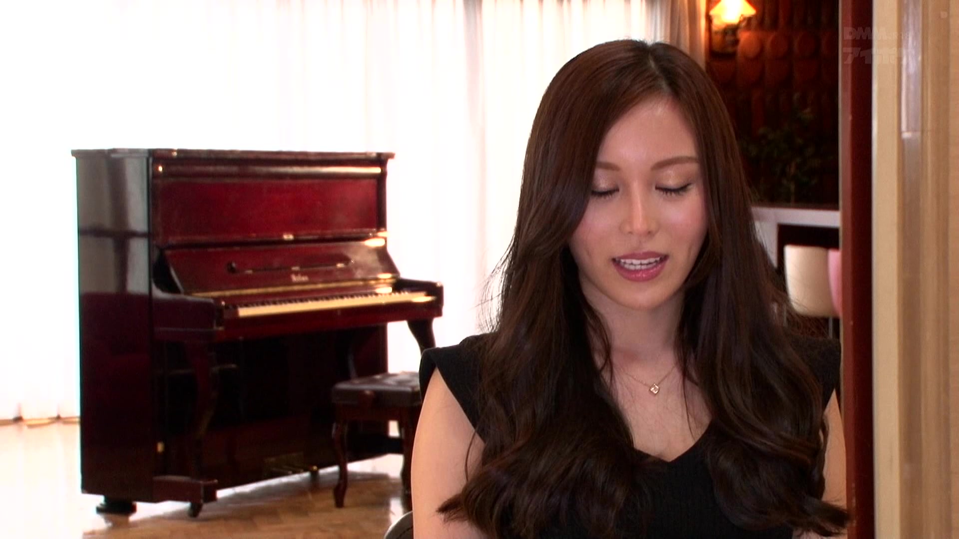 [IPZ-993] FIRST IMPRESSION 119 日本最難預約的傳說回春美容小姐AV出道2本限定演出 乳咲杏 - 2of5