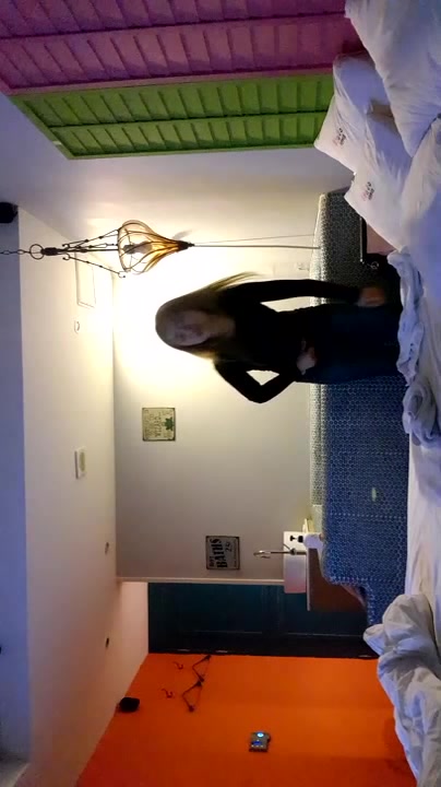 300斤小哥约啪偷怕 遇到身材一流长发靓妹 奈何体力差 小弟弟一直不给力