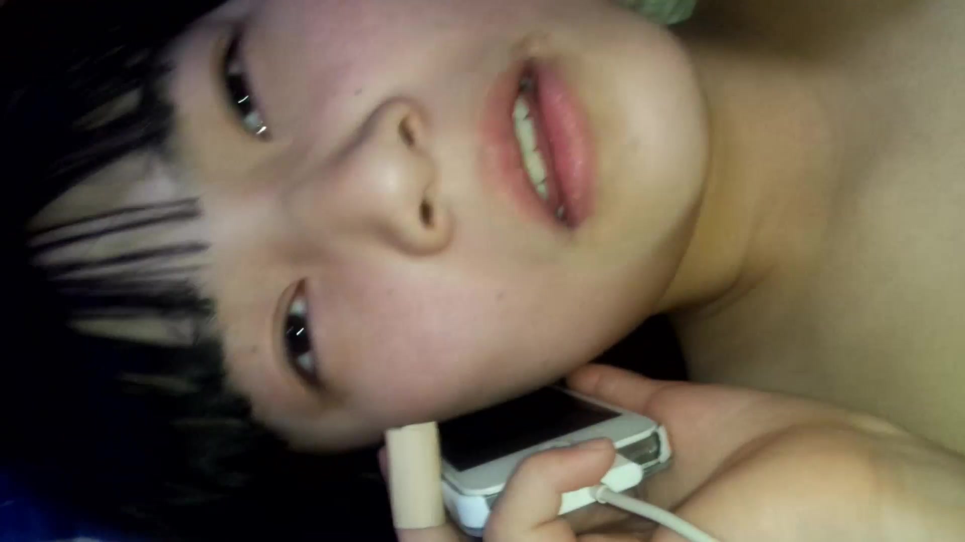 个人云盘被盗流出职业高校外表清纯妹子与男友啪啪啪自拍小骚货用跳蛋自嗨高潮喷水还说你以后有我还打什么飞机啊对白刺激