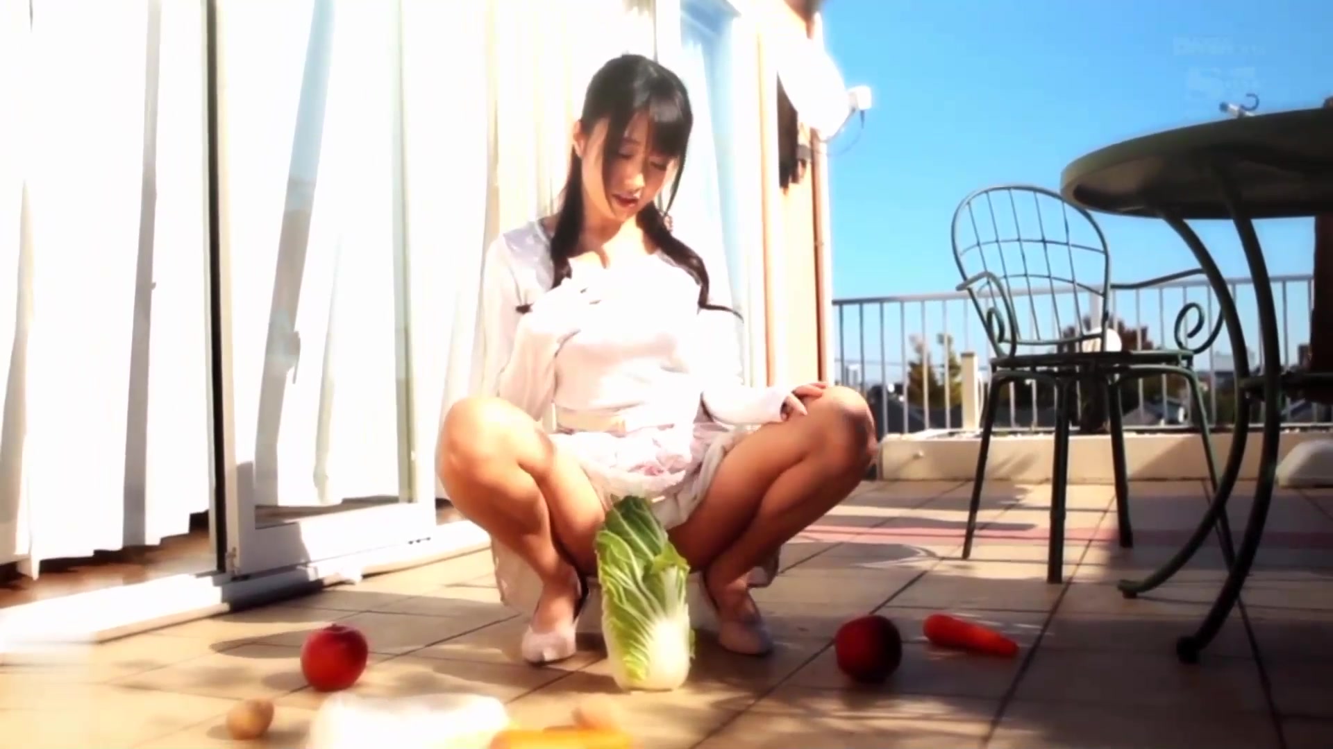 【无码破解】泪痣美人 F杯痴女『美里有纱』掰开美穴请君入 snis-347_1