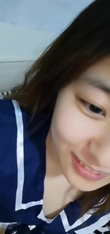 颜值不错萌妹子情趣学生制服 全裸床上道具JJ口交抽插自慰逼逼刮毛了 很是诱惑喜欢不要错过