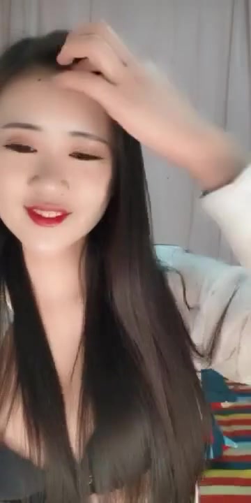 美女主播大秀自慰潮吹真实爱液