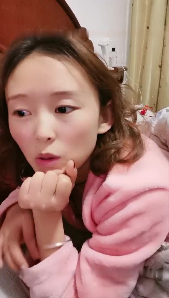 颜值不错臭弟弟不乖激情口交啪啪 十分诱人