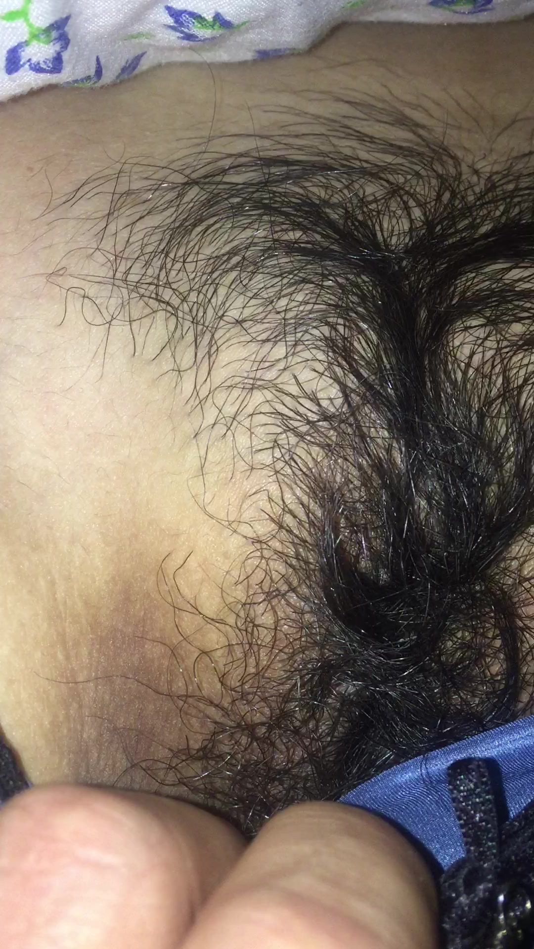 小姨子喝醉偷看美B