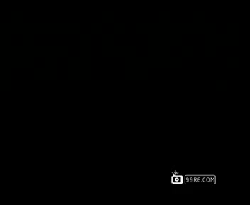 裸体玩呼啦圈的美女