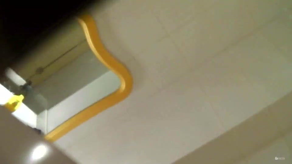 国际酒店厕拍系列五高级会所偷拍最漂亮的服务员高清无水印版