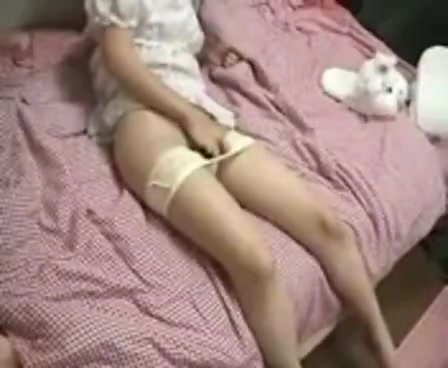 学生妹自慰到高潮