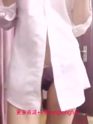 身材超棒的MM自拍艳舞