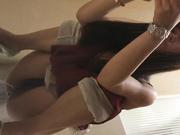 同乐溜冰场高跟漂亮长发美女嘘嘘后用擦逼纸擦皮鞋有点意思