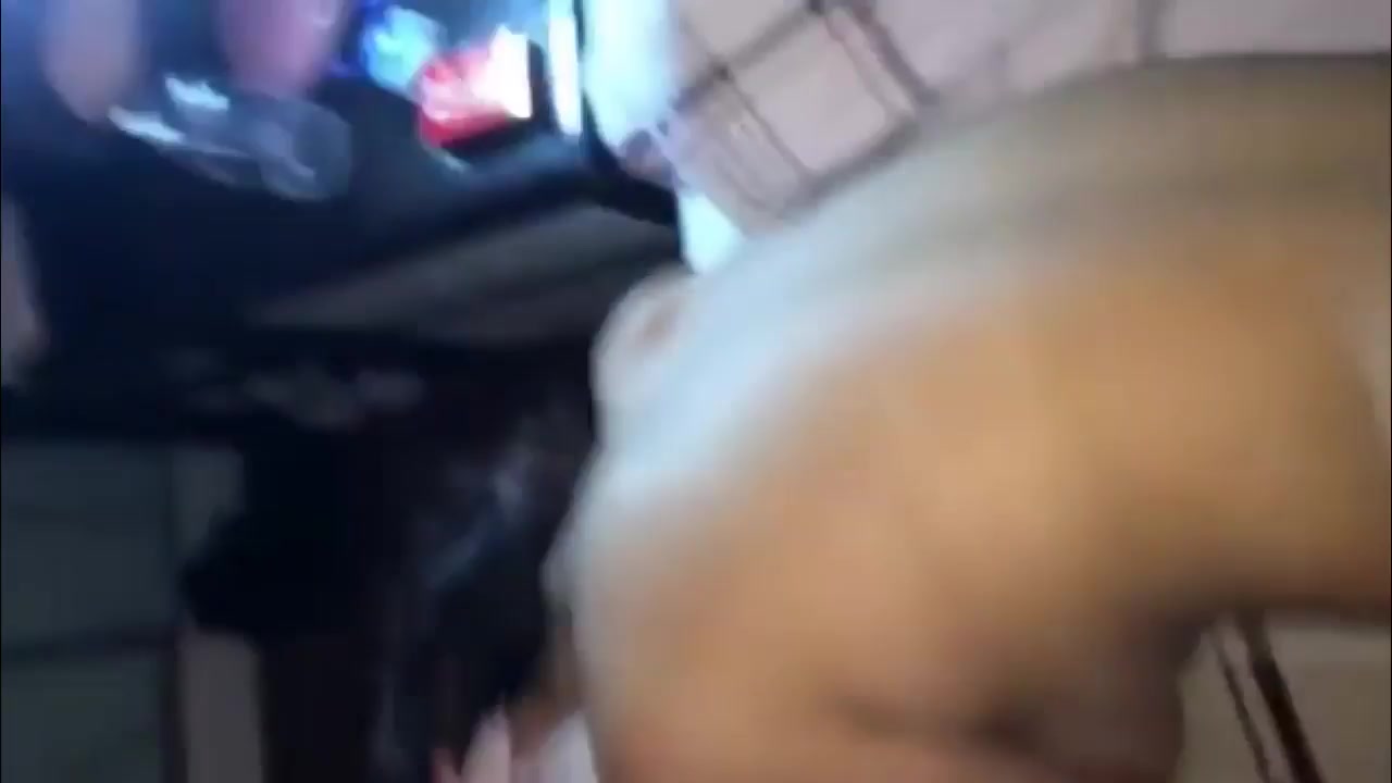 学妹与干爹第一次啪啪视频