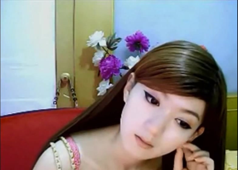 看上很清纯美女其实私底下是个艳舞骚货看了就想操