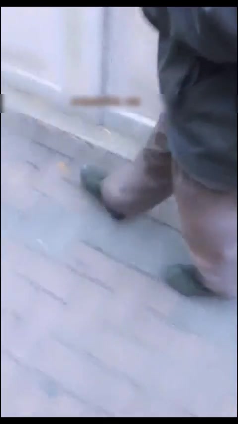 对白有趣户外女神西西勾搭摩的大叔摸逼大叔沧桑的老手摸着长长的逼毛说出了肺腑之言我彻底笑喷了