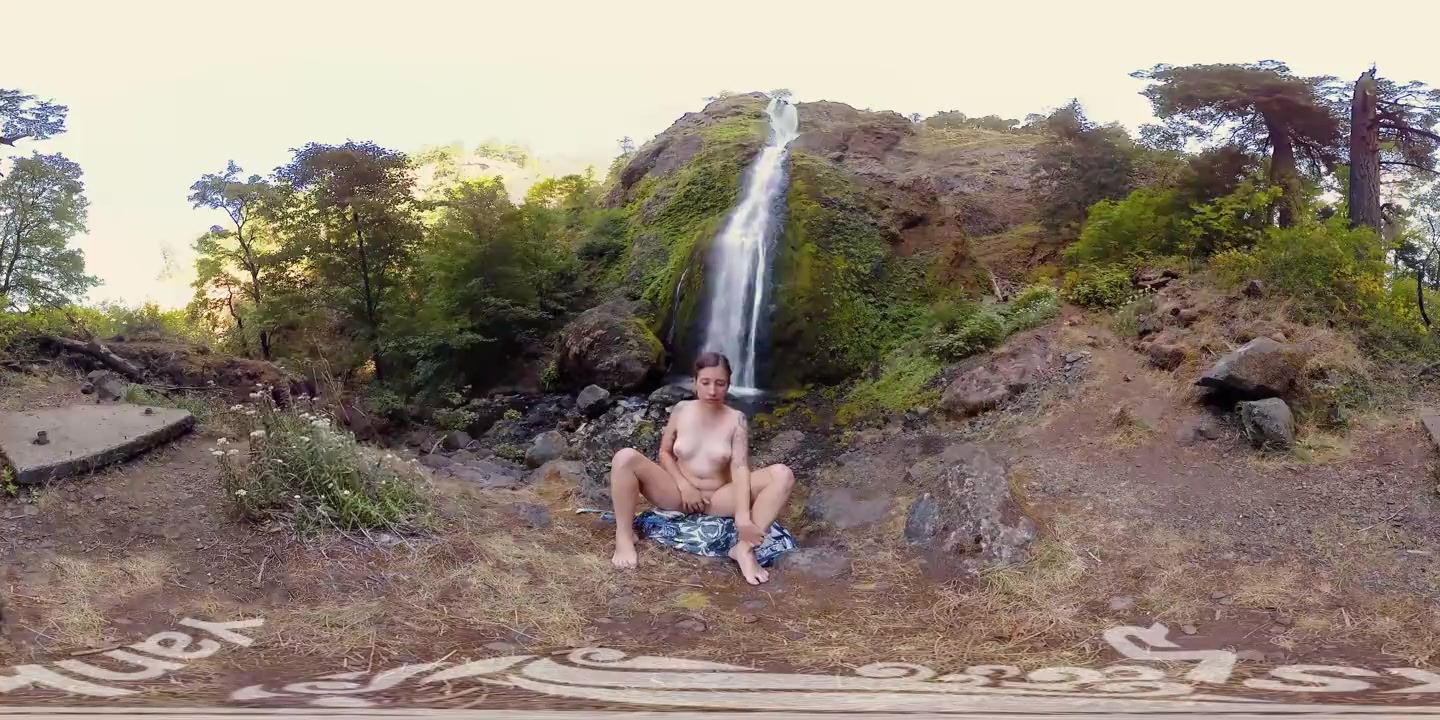 Horny Hiker Calliope Cums Hard